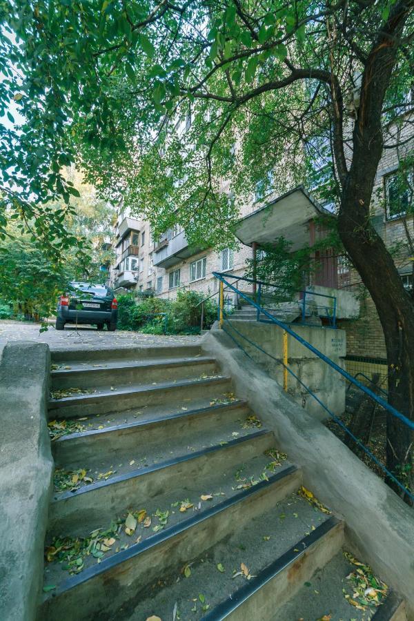 Прекрасная Квартира У Метро Политехнический Институт Kiev Exteriör bild